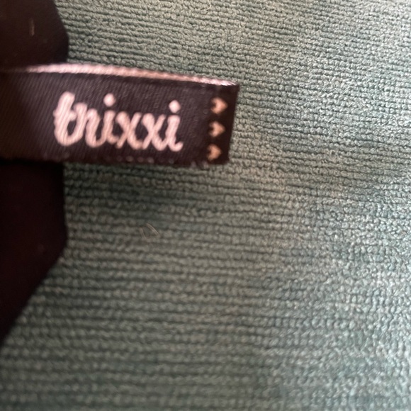 Black High Low Sheer skirt by Trixxi - Picture 3 of 3